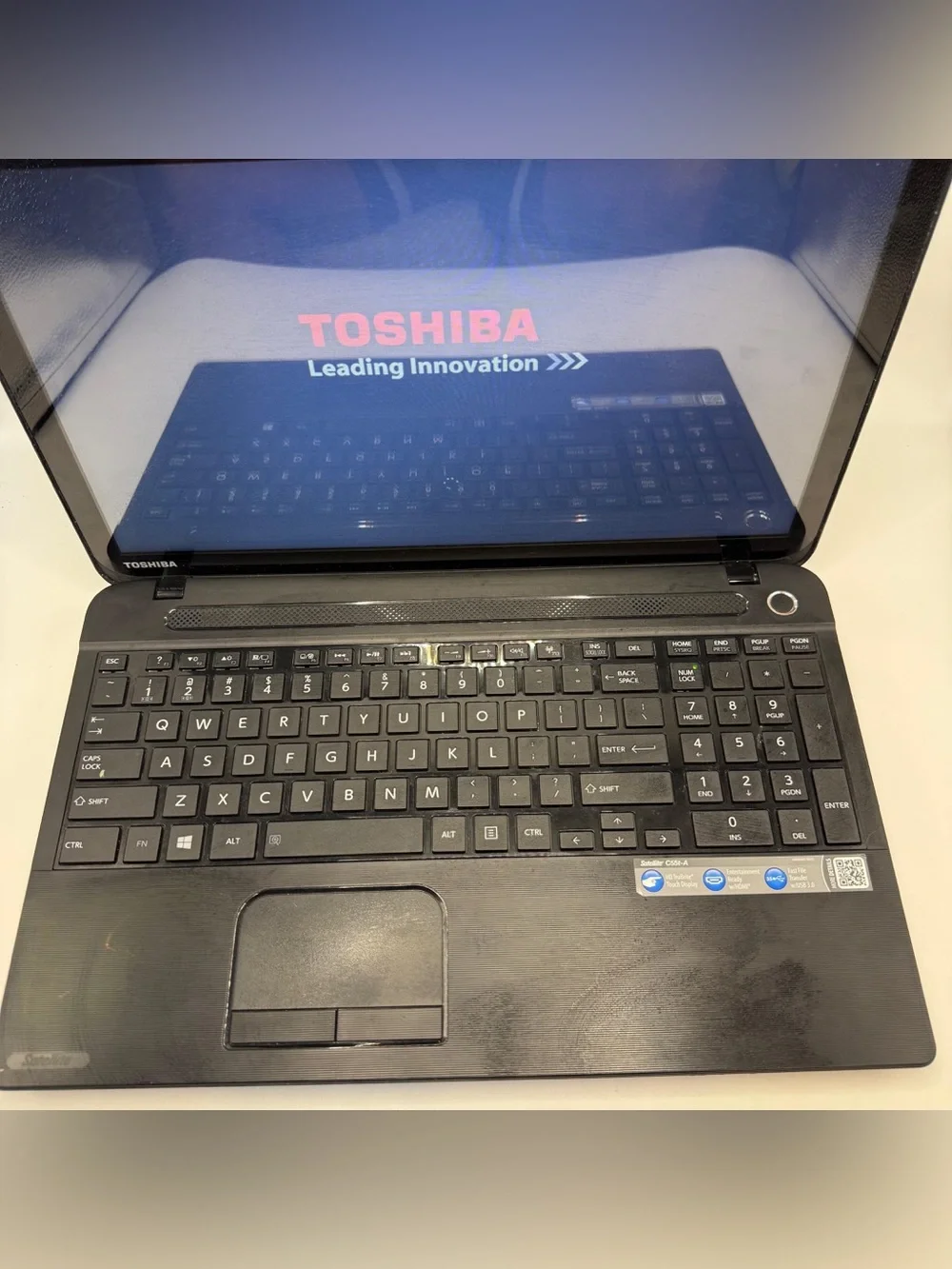 Toshiba Satellite C55Dt-A5244 15.6” Laptop AMD Windows 8 Touchscreen Charger